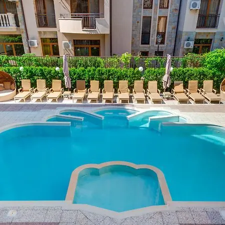Dawn Park Deluxe