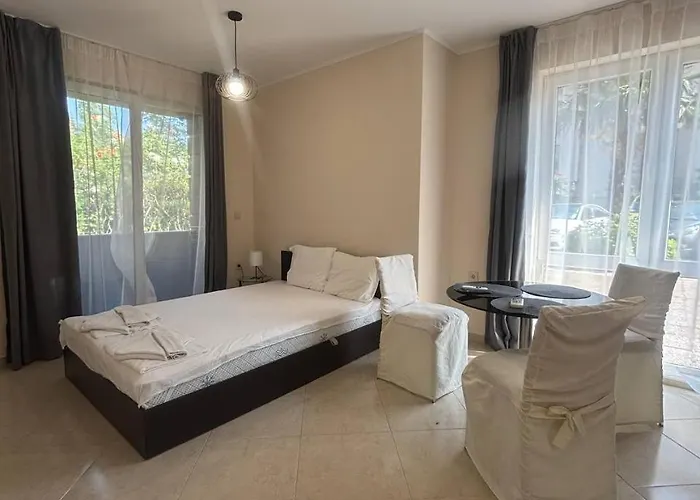 Aparthotel Dawn Park Deluxe 3*