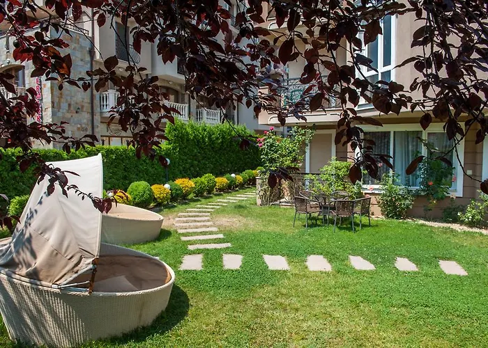 Dawn Park Deluxe Aparthotel