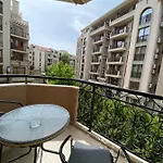 Dawn Park Deluxe ساني بيتش