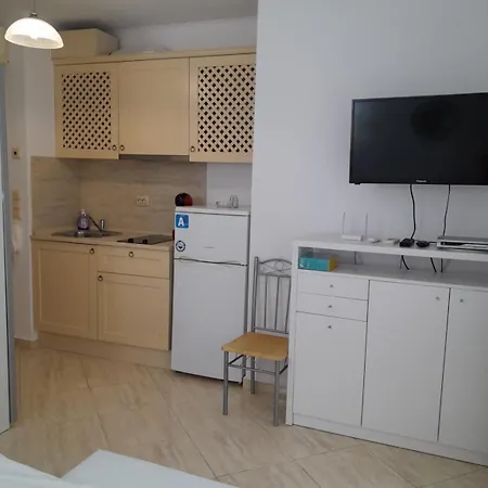 Dawn Park Deluxe Lägenhetshotell Slăntjev Brjag