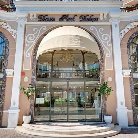 Dawn Park Deluxe Hotel de apartamente 4*