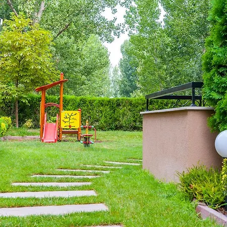 Dawn Park Deluxe Lägenhetshotell Slăntjev Brjag