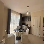 Dawn Park Deluxe Aparthotel 3*