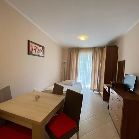 Dawn Park Deluxe Σάνι Μπιτς