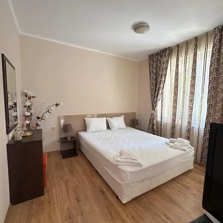 Dawn Park Deluxe Апартхотел Слънчев бряг