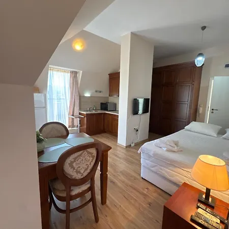 Dawn Park Deluxe 3*