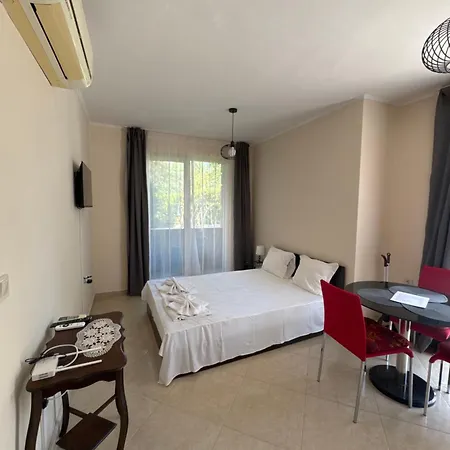 Апартхотел Dawn Park Deluxe 3*