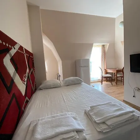 Aparthotel Dawn Park Deluxe 2*