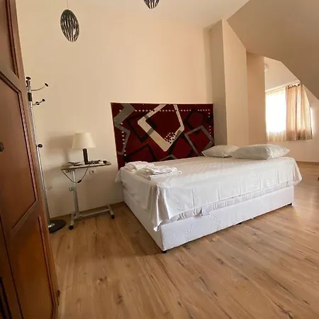 アパートホテル Dawn Park Deluxe