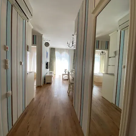 Aparthotel Dawn Park Deluxe 2*